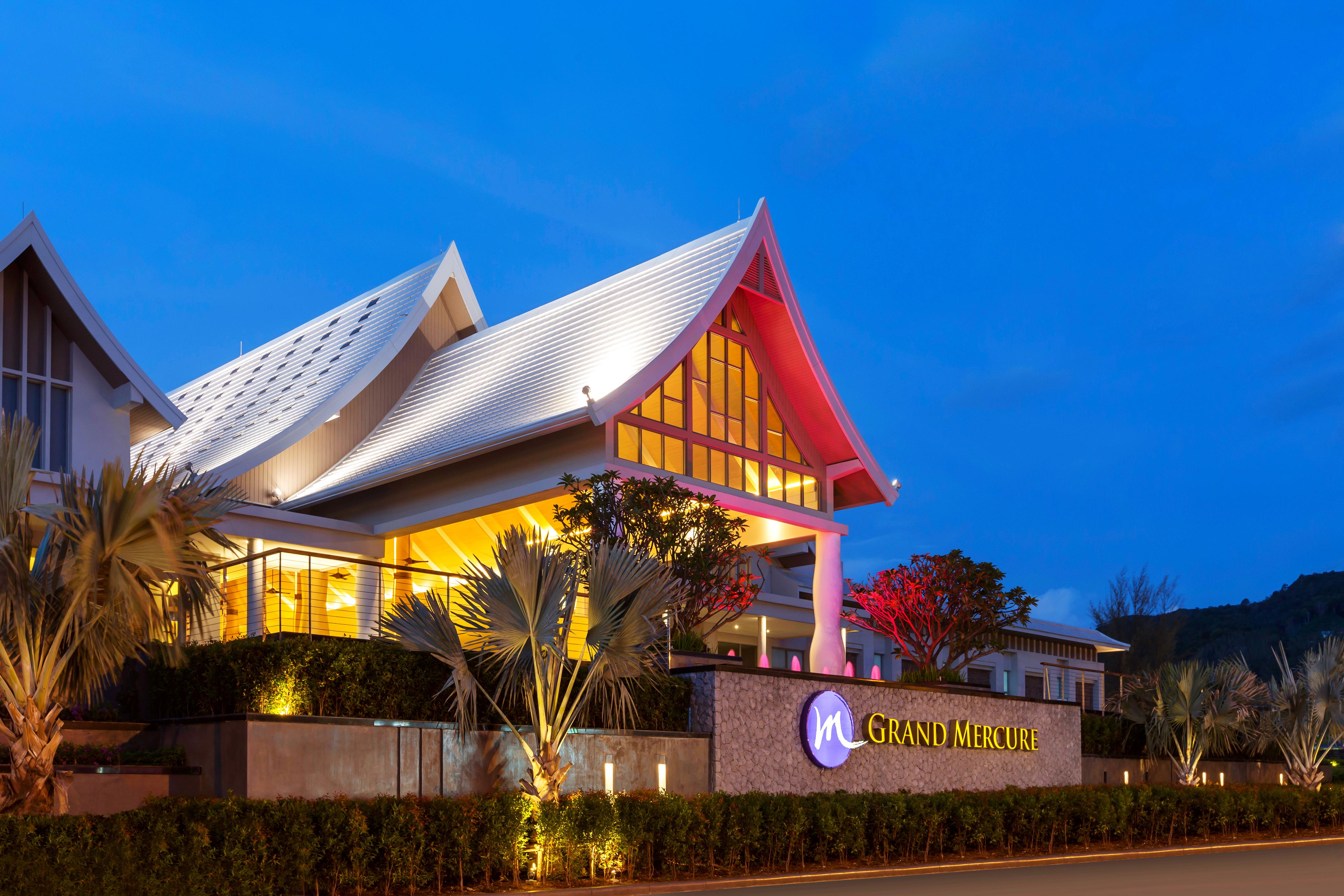 Grand Mercure Phuket Patong Exteriör bild Grand Mercure Phuket Resort