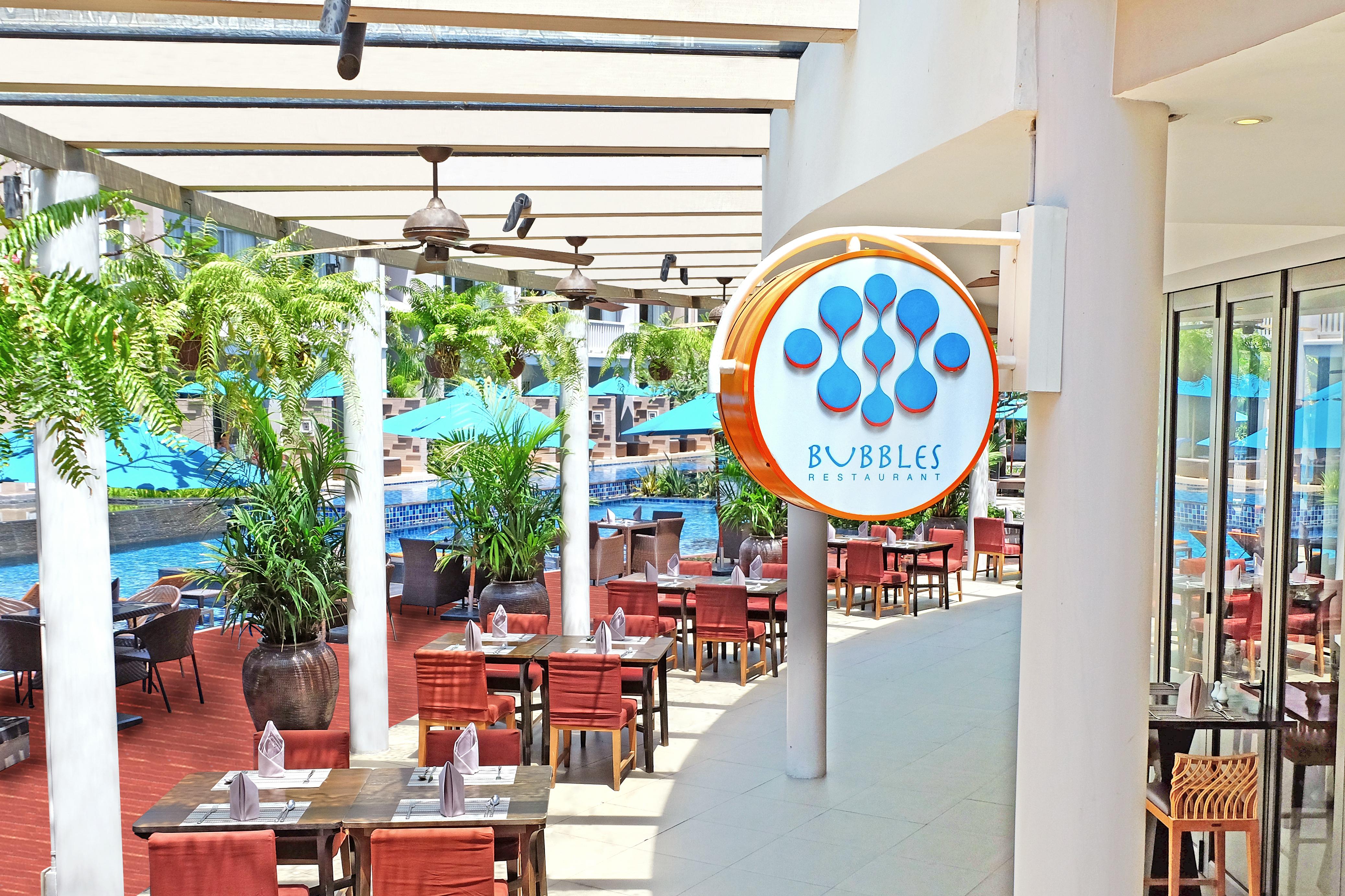 Grand Mercure Phuket Patong Exteriör bild Bubbles Restaurant